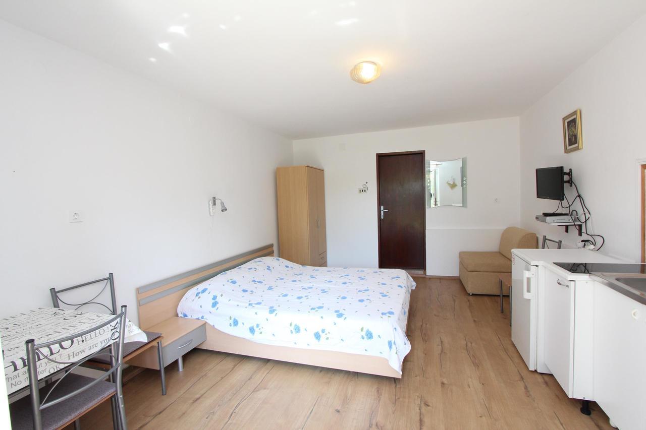 Apartments Rosanna Rovinj Room photo